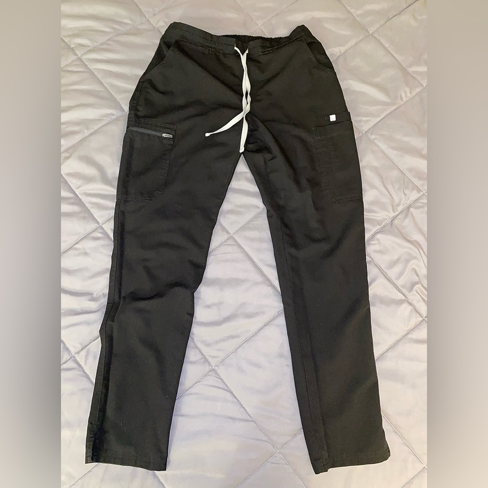 Figs Yola skinny scrub pants